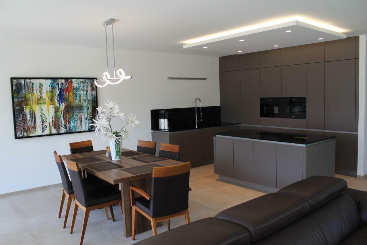 Grosses Apartment Im Zentrum Von Dresden, 2 Schlafzimmer, 2 Baeder, Balkon Exteriör bild