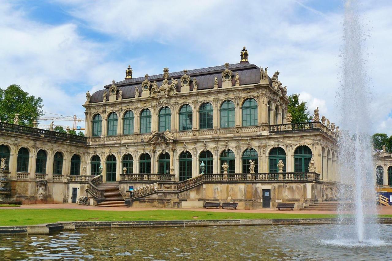 Grosses Apartment Im Zentrum Von Dresden, 2 Schlafzimmer, 2 Baeder, Balkon Exteriör bild